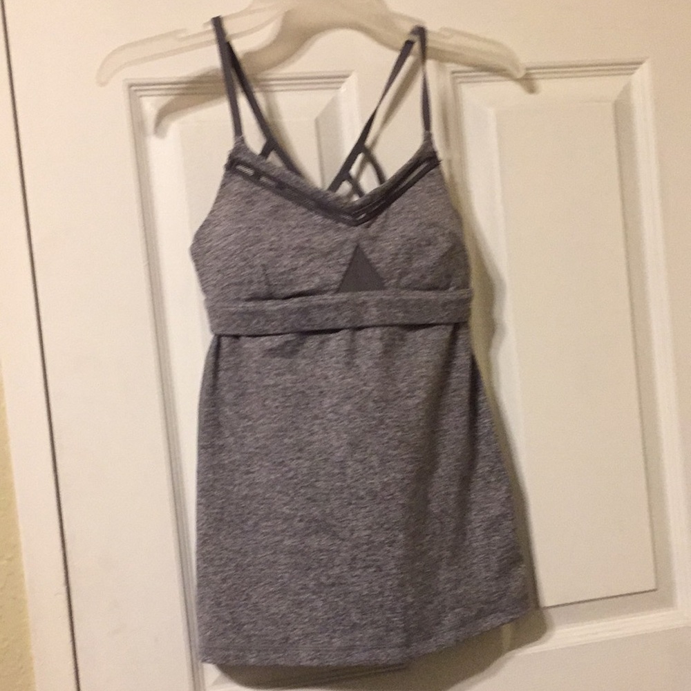 Lululemon gray color sport top size 4